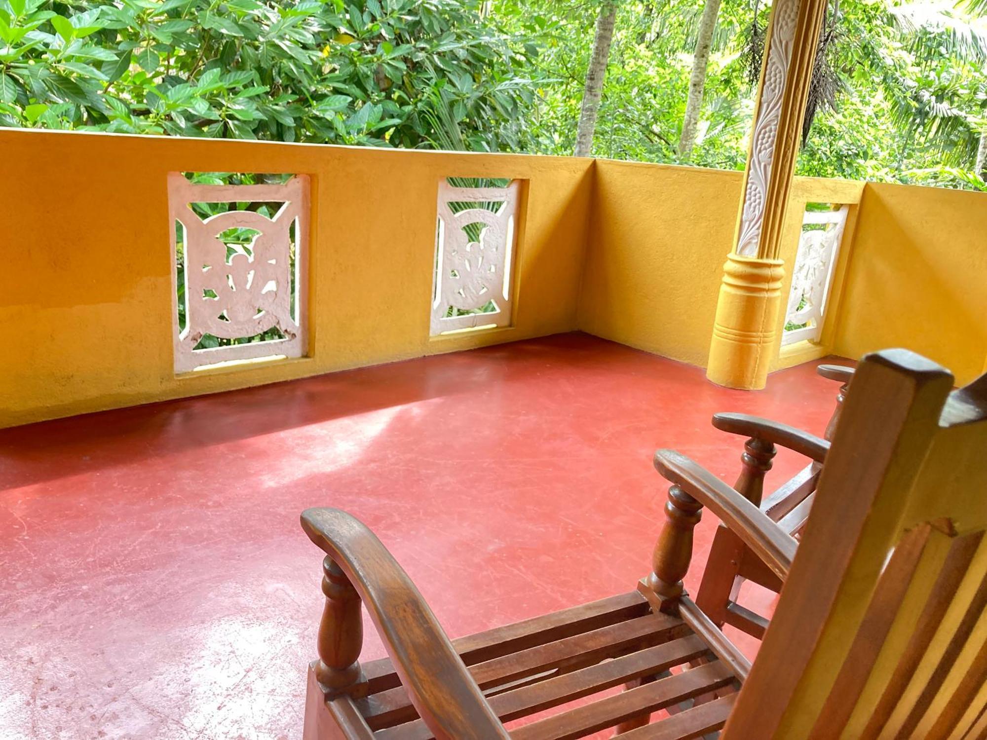 Flora And Fauna Mirissa Room photo